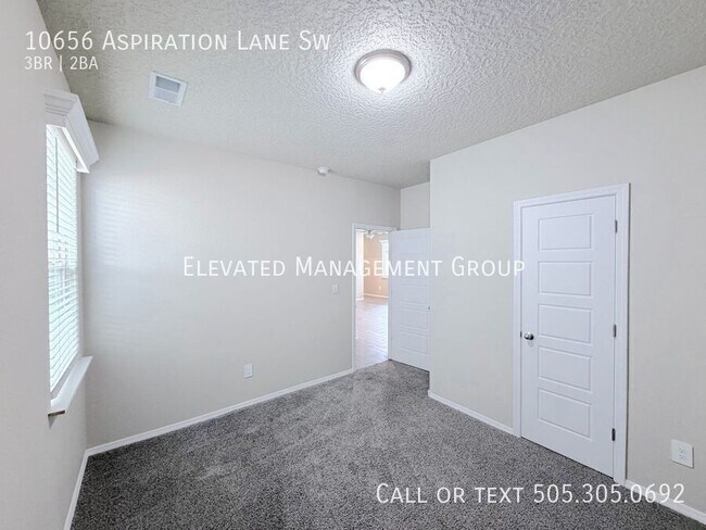 Building Photo - 10656 Aspiration Ln SW