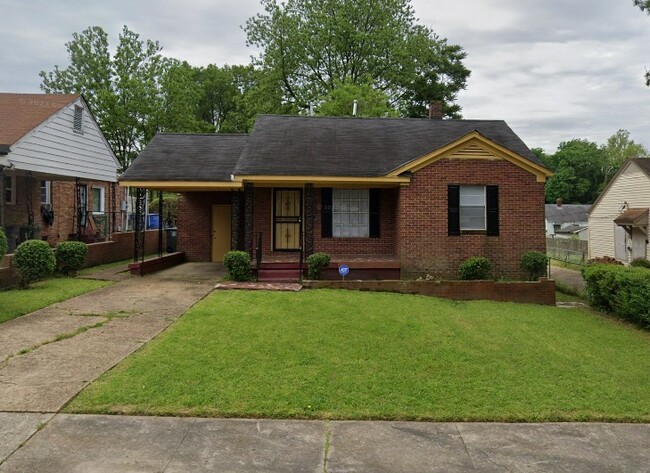 Building Photo - 253 W Burdock Ave