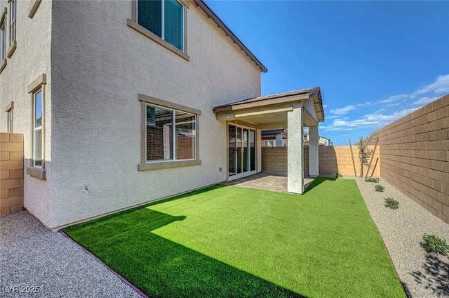 Building Photo - 9885 Angel Valley Dr