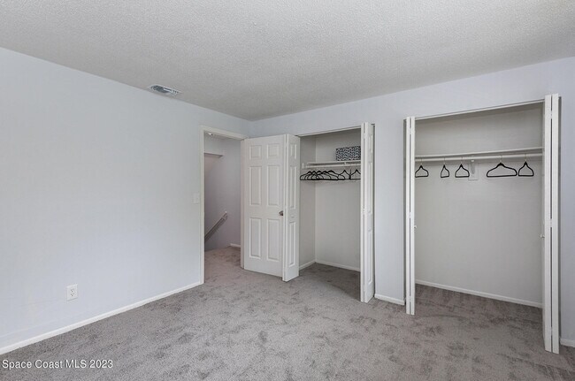 Building Photo - 1734 Avocado Ave