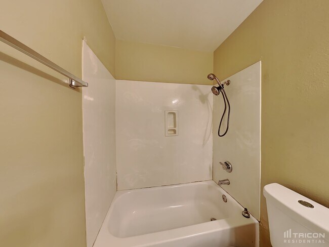Building Photo - 5223 W Aster Dr