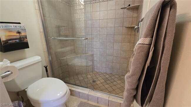 Building Photo - 12945 Vanderbilt Dr