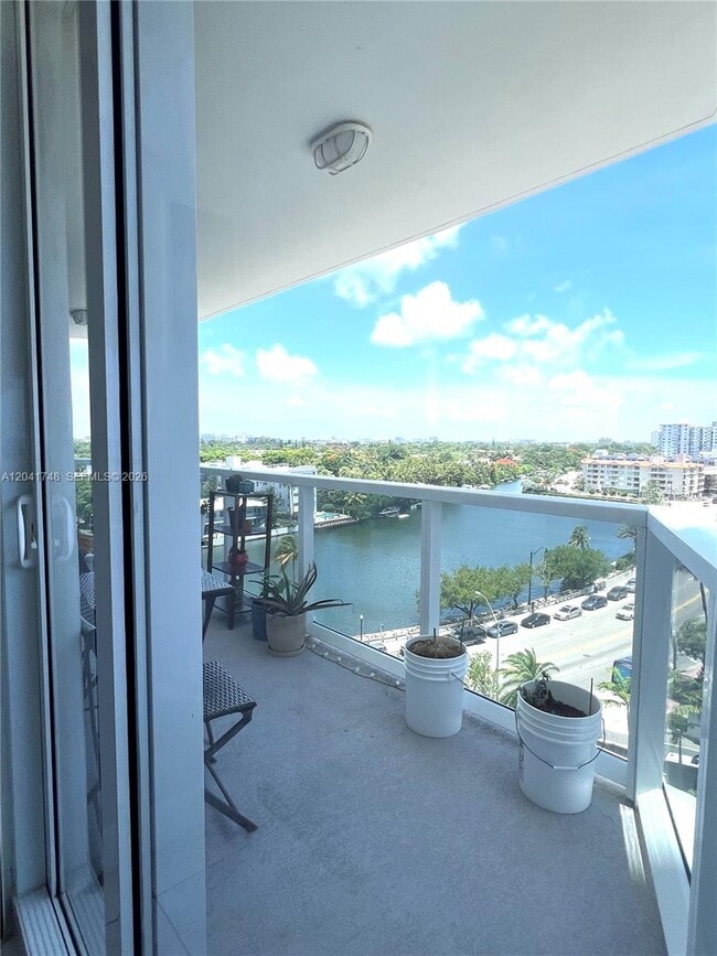 Building Photo - 2401 Collins Ave