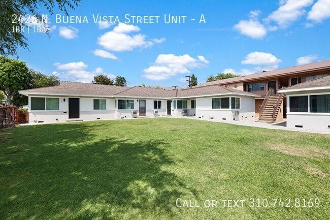 Building Photo - 2426 N Buena Vista St