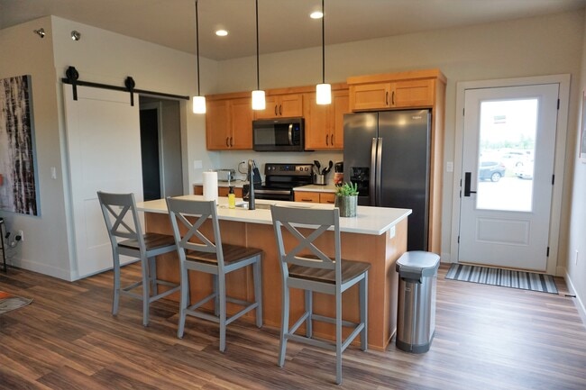 Building Photo - 4164 Arthur Dr