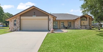 Building Photo - 5127 County Road 125