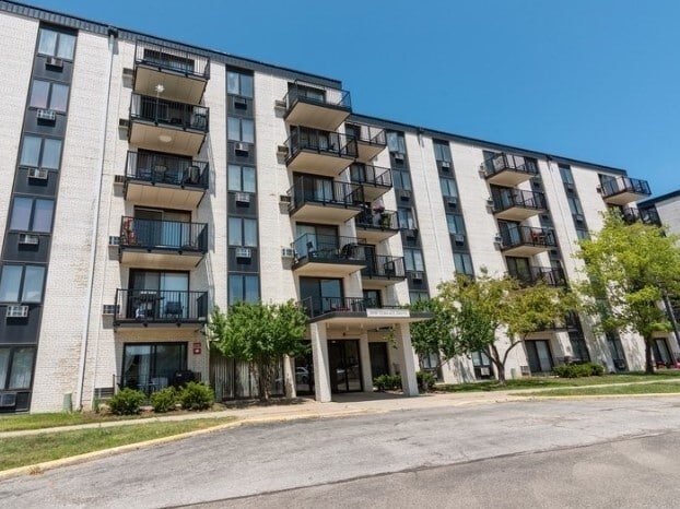 Building Photo - racville