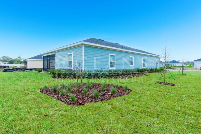 Building Photo - NEWER 4 Bedroom 3 Bath Home in Halifax Pla...