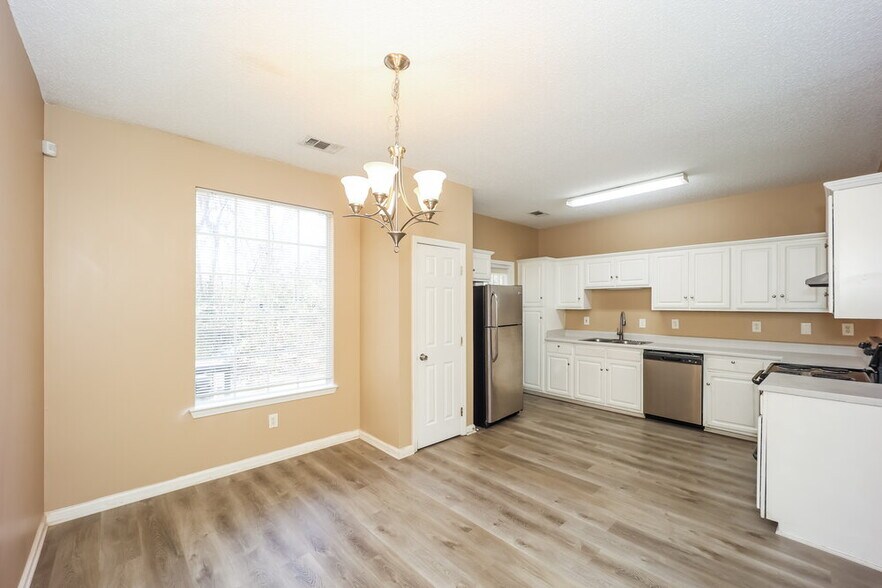 Building Photo - 2361 Brianna Dr