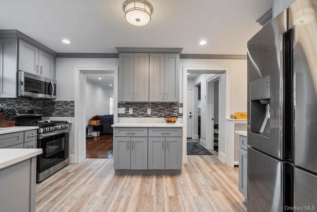 Building Photo - 9 George St