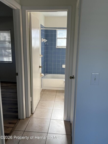 Building Photo - 14170 Trollman St