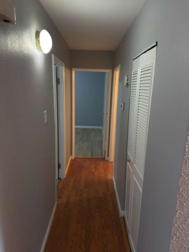 Building Photo - Freshly Updated Florissant Rental – Perfect for Families!