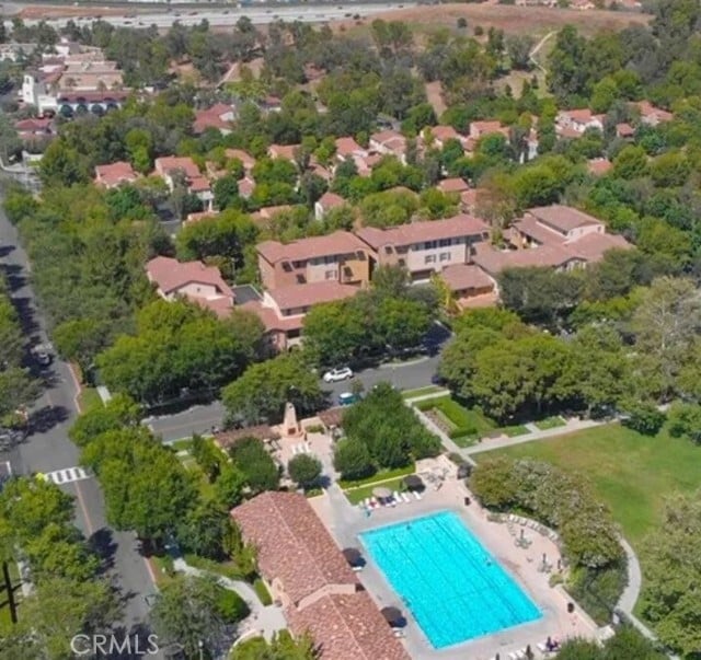 Building Photo - 19 Momento