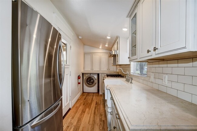 Building Photo - Adorable 2 Bed, 1 Bath Home in Prescott!