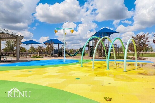 Building Photo - 3018 Jackson Smt