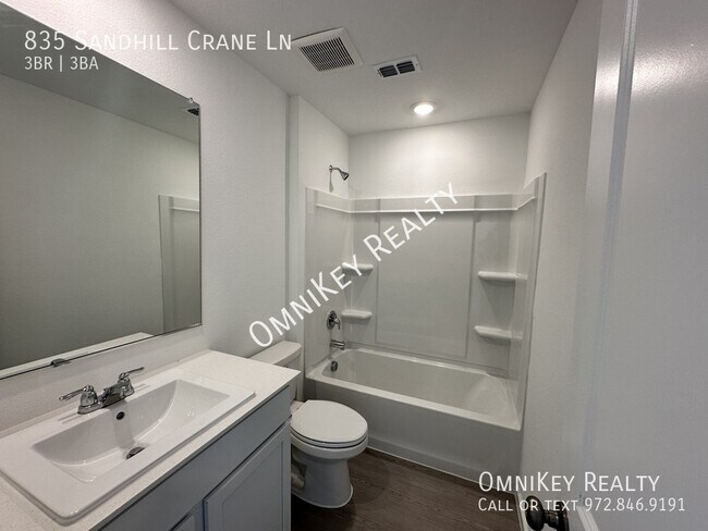 Building Photo - 835 Sandhill Crane Ln