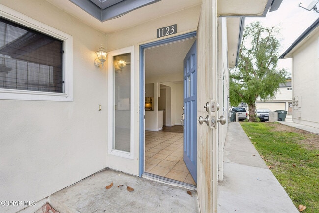 Building Photo - 1123 Carlsbad Pl