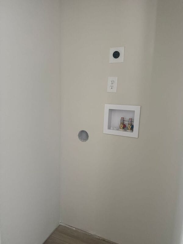 Building Photo - 1000 Monticello Rd