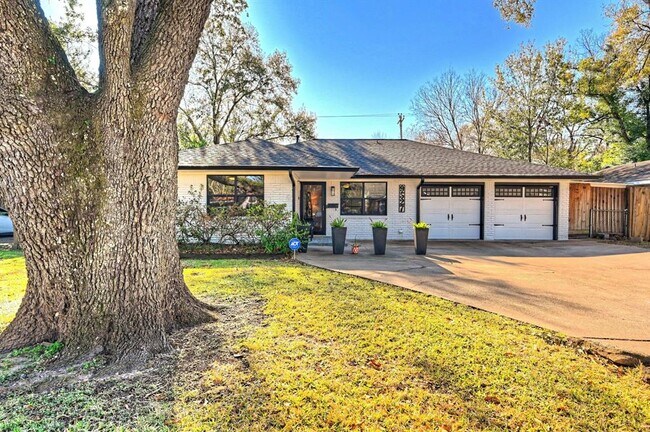 Primary Photo - 9527 Vilven Ln