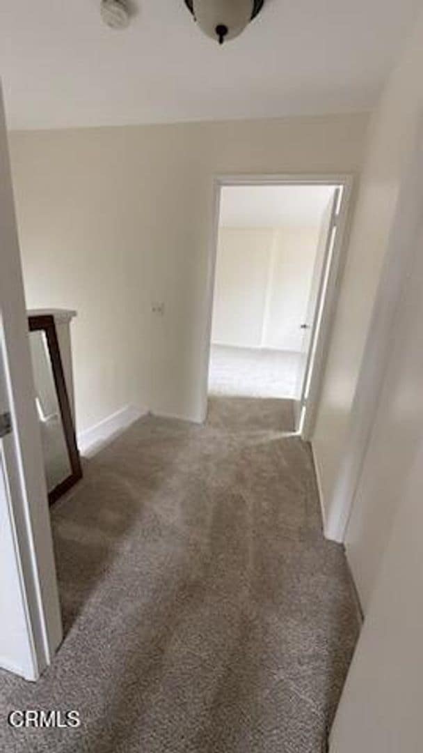 Building Photo - Updated 2-Bed, 2-Bath Condo in Downtown Ox...