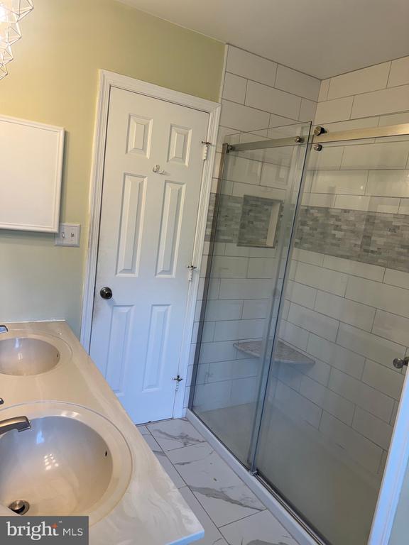 Building Photo - 10507 Cobblestone Dr