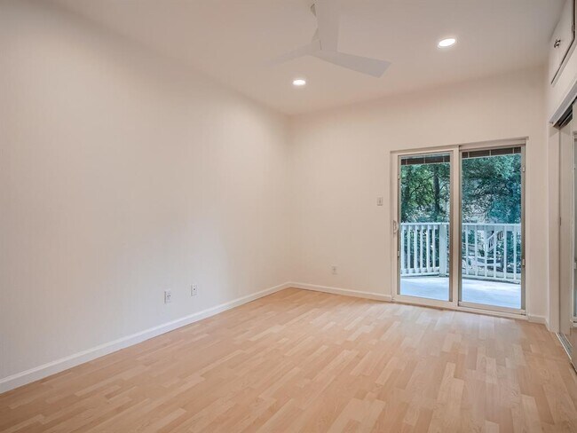 Building Photo - 2450 Wickersham Ln
