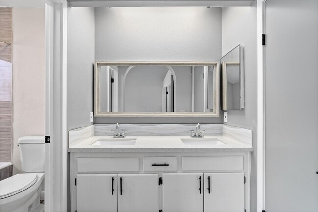 Building Photo - Charming 4-Bedroom Home with Stunning Views in Yorba Linda | AVAILABLE NOW