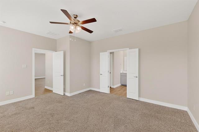 Building Photo - 625 Hogan Dr