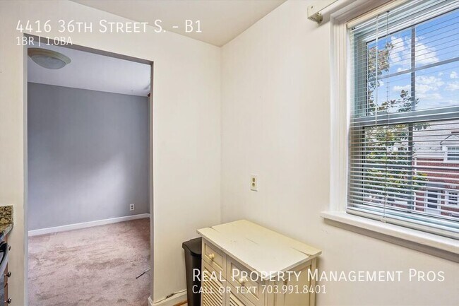 Building Photo - 4416 36th St S