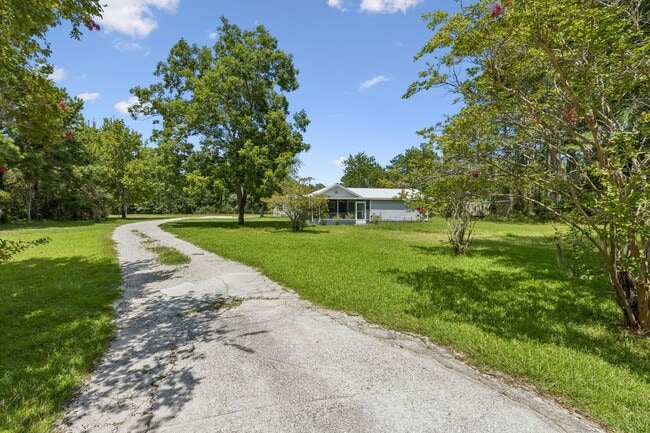 Primary Photo - Cottage on 3 Acres with Massive Workshop & Storage