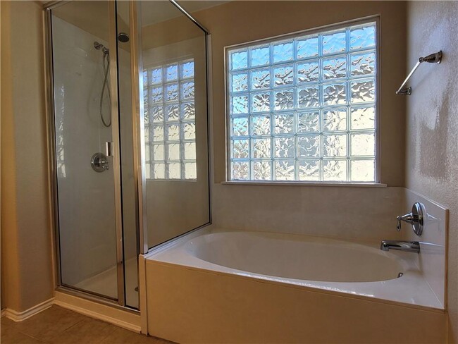 Building Photo - 8728 Wood Stork Dr