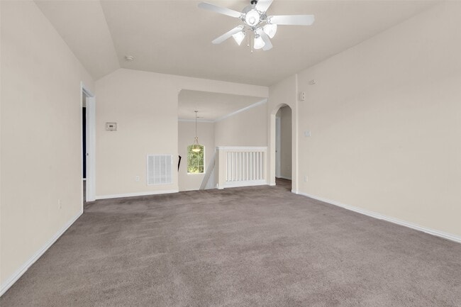 Building Photo - 30715 Legends Ridge Dr