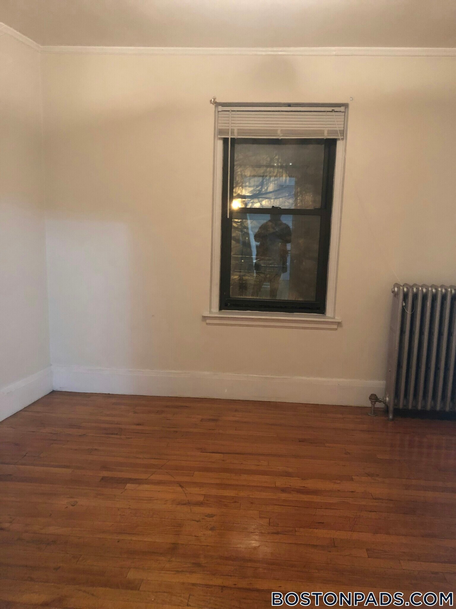 Building Photo - 349 Pleasant St