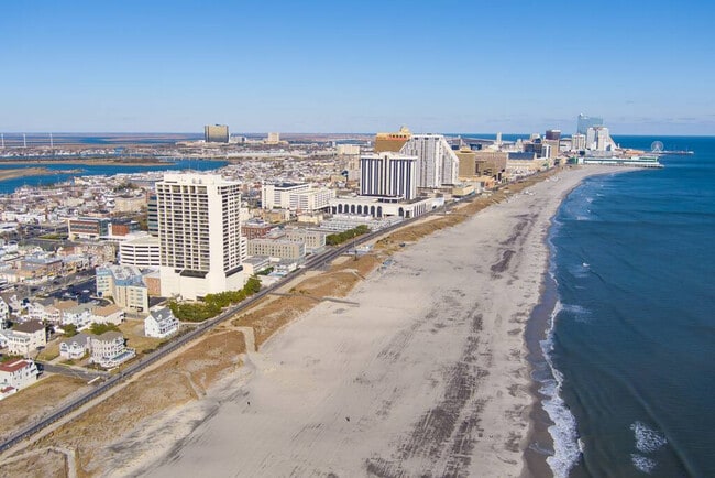 Building Photo - 3813 Atlantic Ave