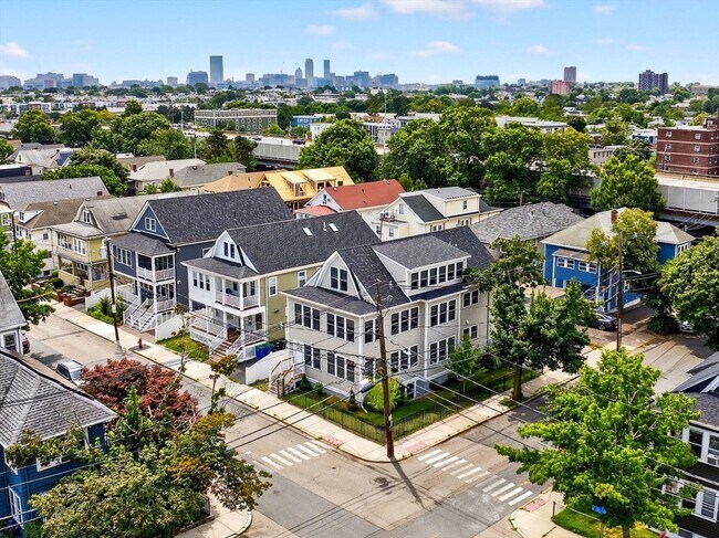Building Photo - 62 Governor Winthrop Rd