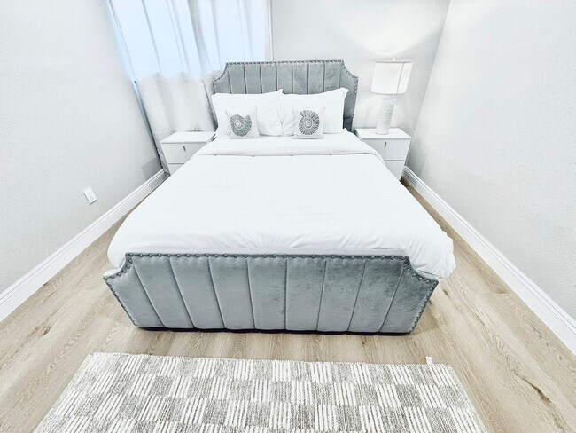 Building Photo - 13824 Powers Rd