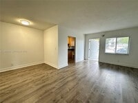 Building Photo - 1400 NE 56th St