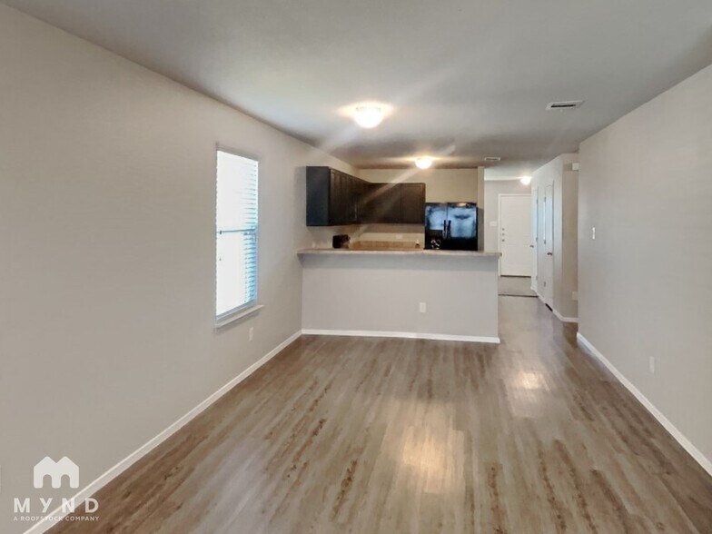 Building Photo - 9527 Apple Ridge Ln