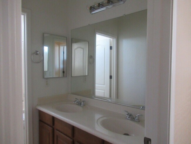 Building Photo - 4 Bedroom Home In Power Ranch, Gilbert