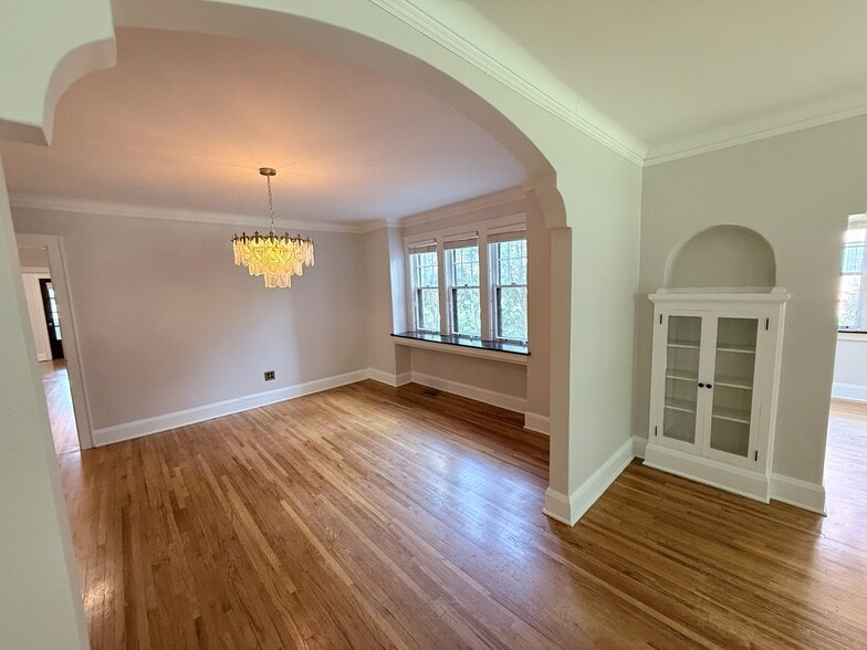 Dining Room - 1926 SUMMIT AVENUE