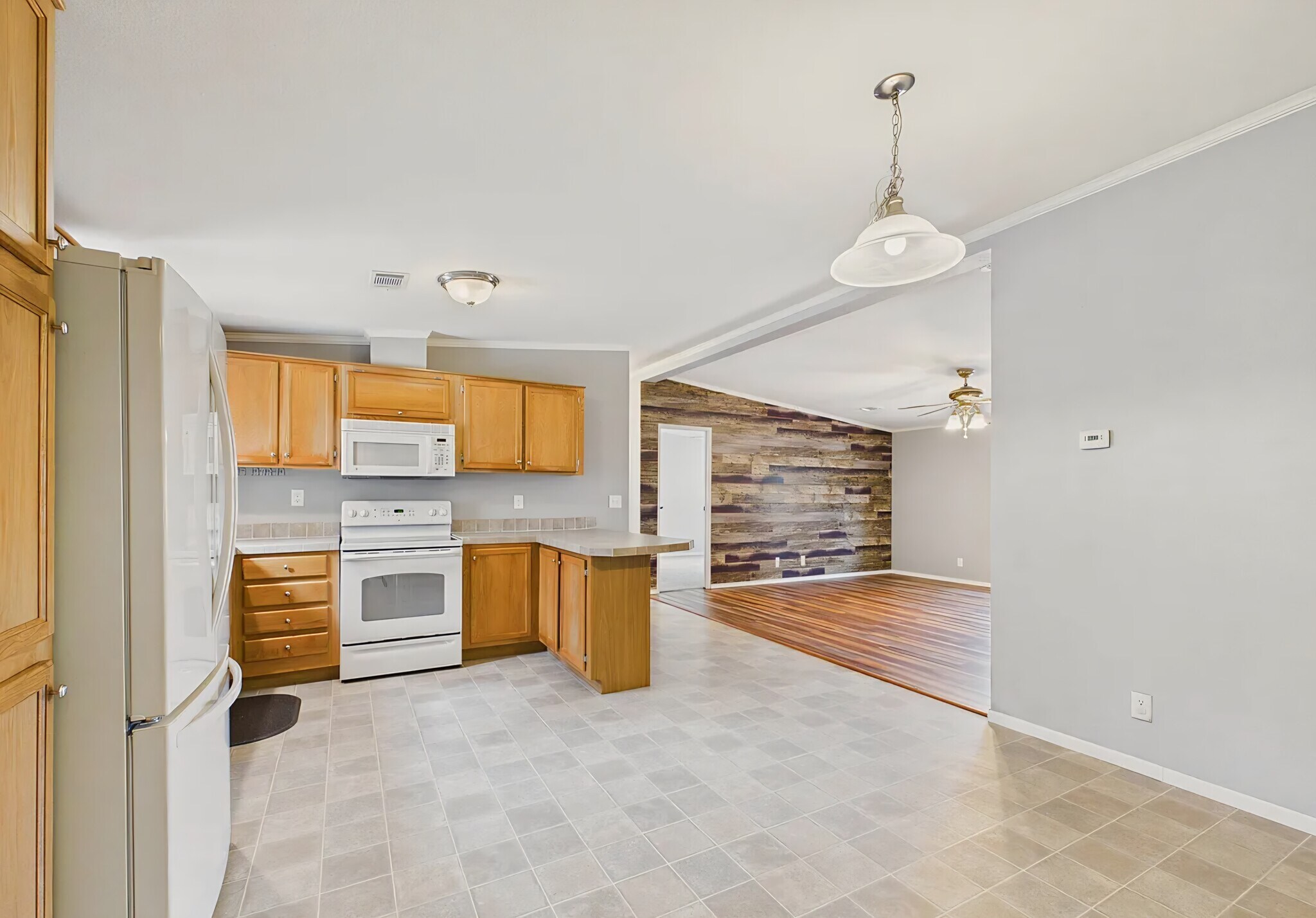 Building Photo - 111 Honeydew Ln