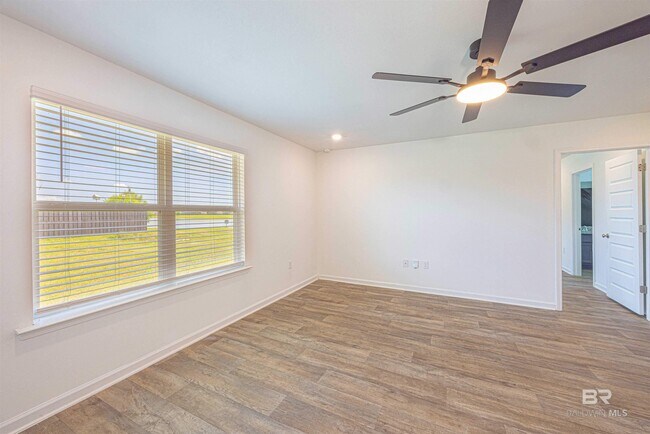 Building Photo - 23294 Shadowridge Dr