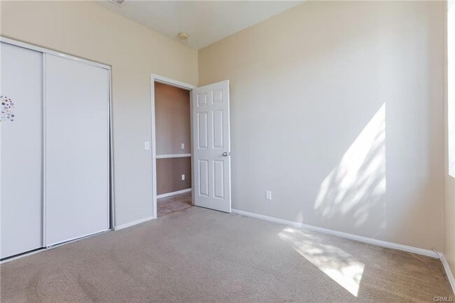 Building Photo - Beautiful Single Story Home - Professional Landscaper included