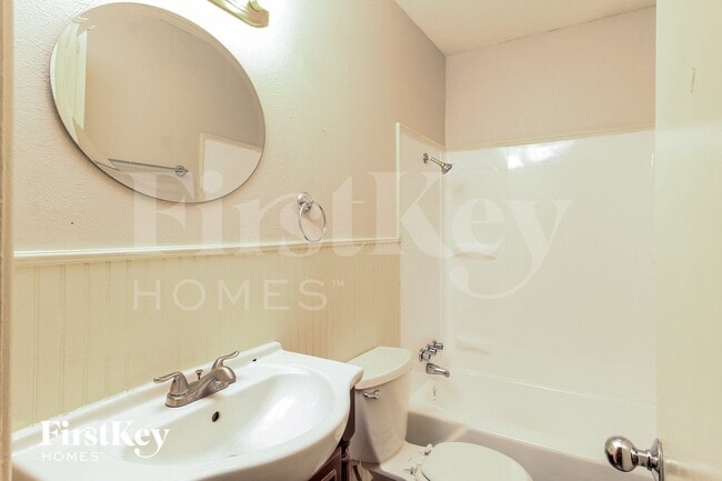 Building Photo - 3316 Sunnydale Ln