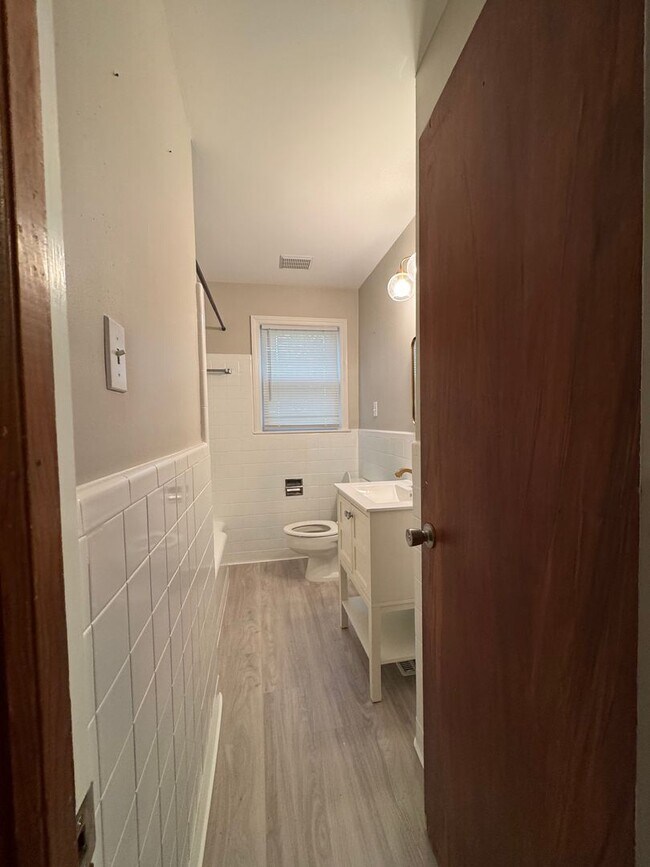 Building Photo - 2720 Hazel St