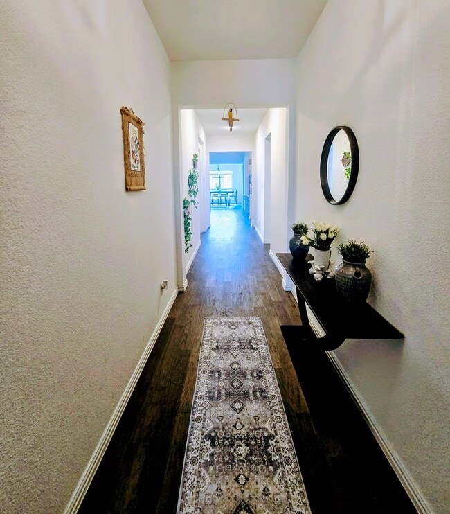 Building Photo - 536 Cedarwood St