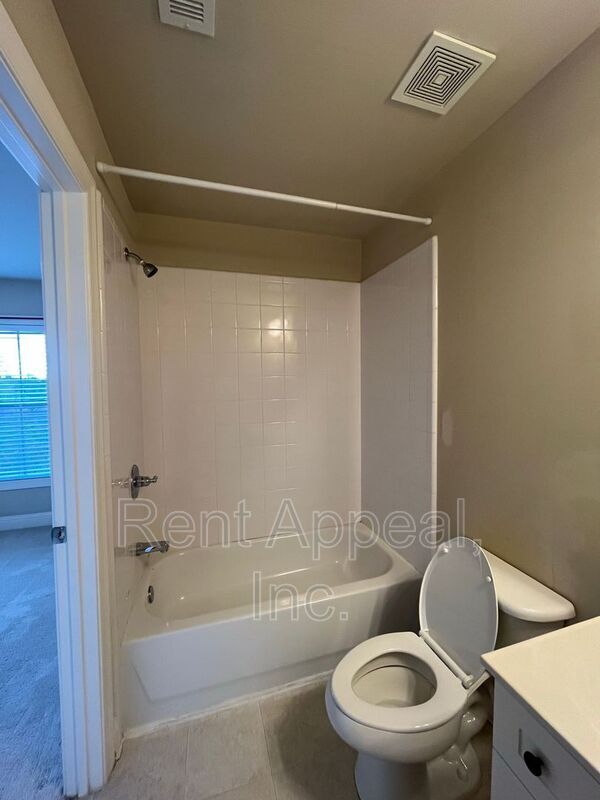 Building Photo - 4863 Carre Way