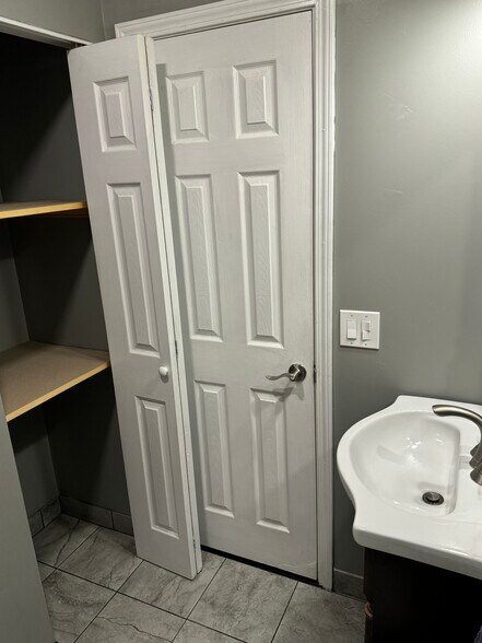 Building Photo - 1457 Tranquility Ln