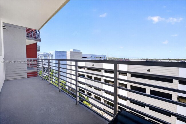Building Photo - 7875 NW 107th Ave