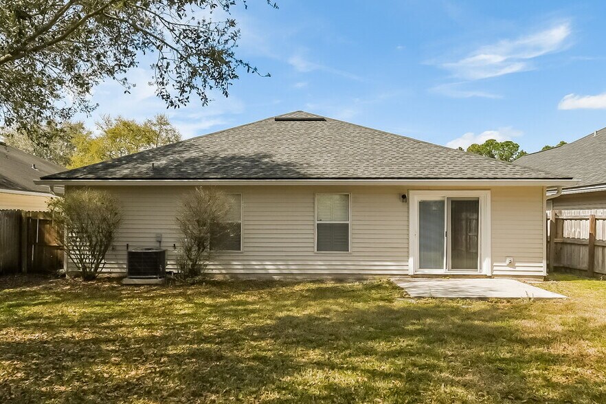 Building Photo - 8323 Staplehurst Dr W